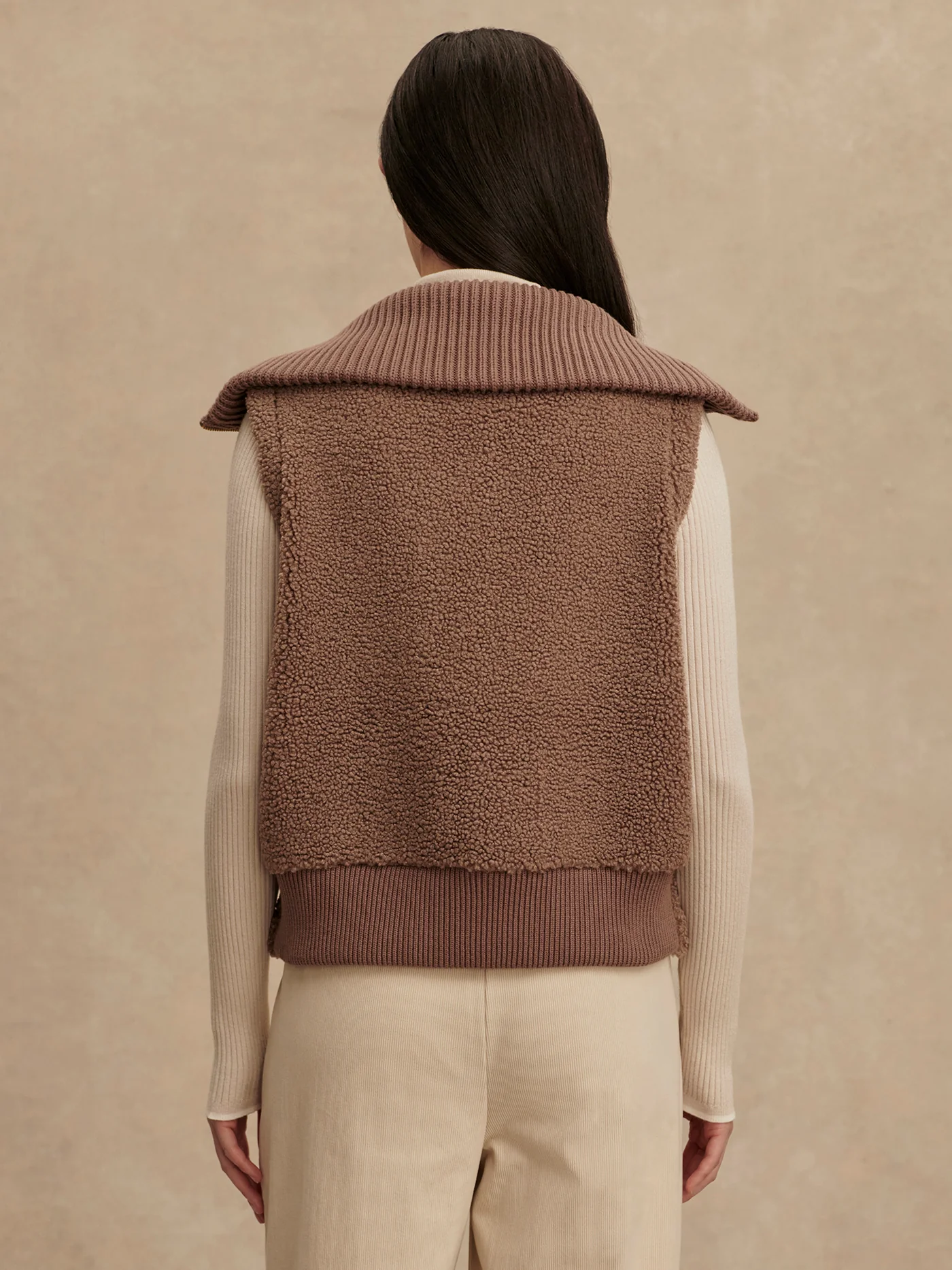 Aspen Gilet - Image 16