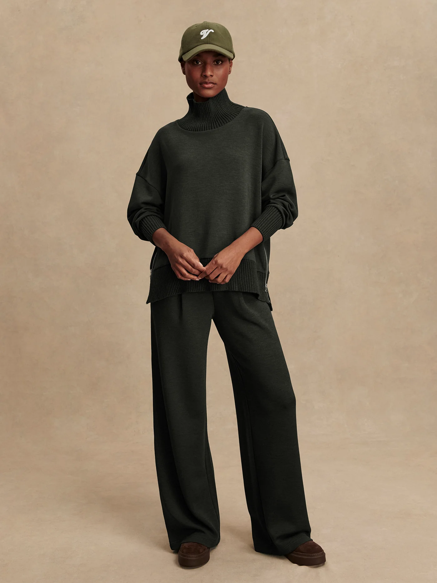 Barker High Neck Sweat - Image 25