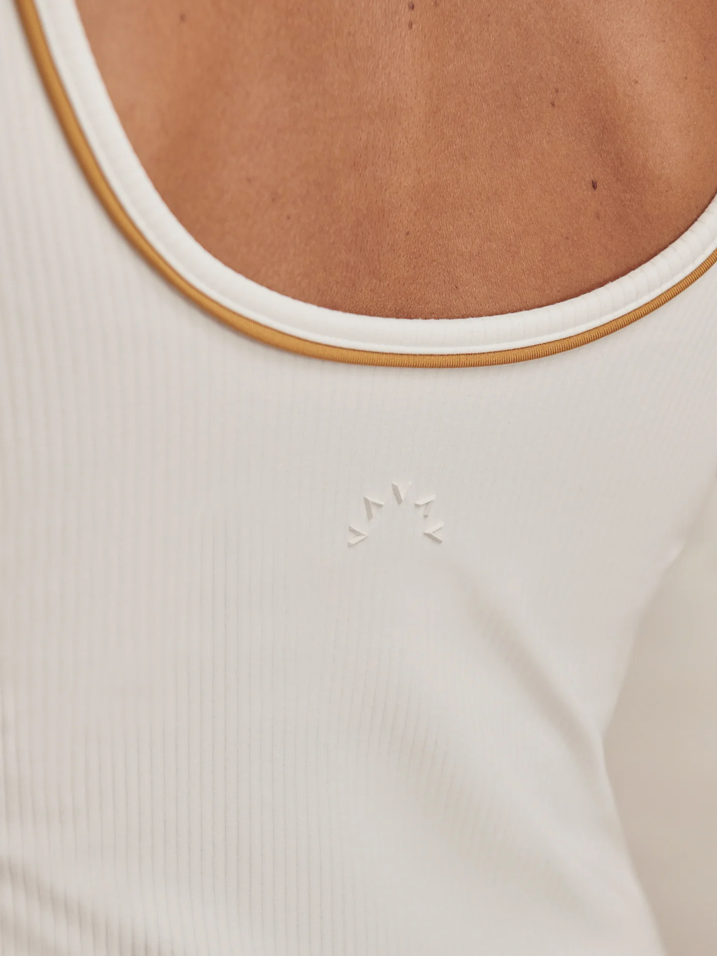 Barney Piped Tank - Image 14