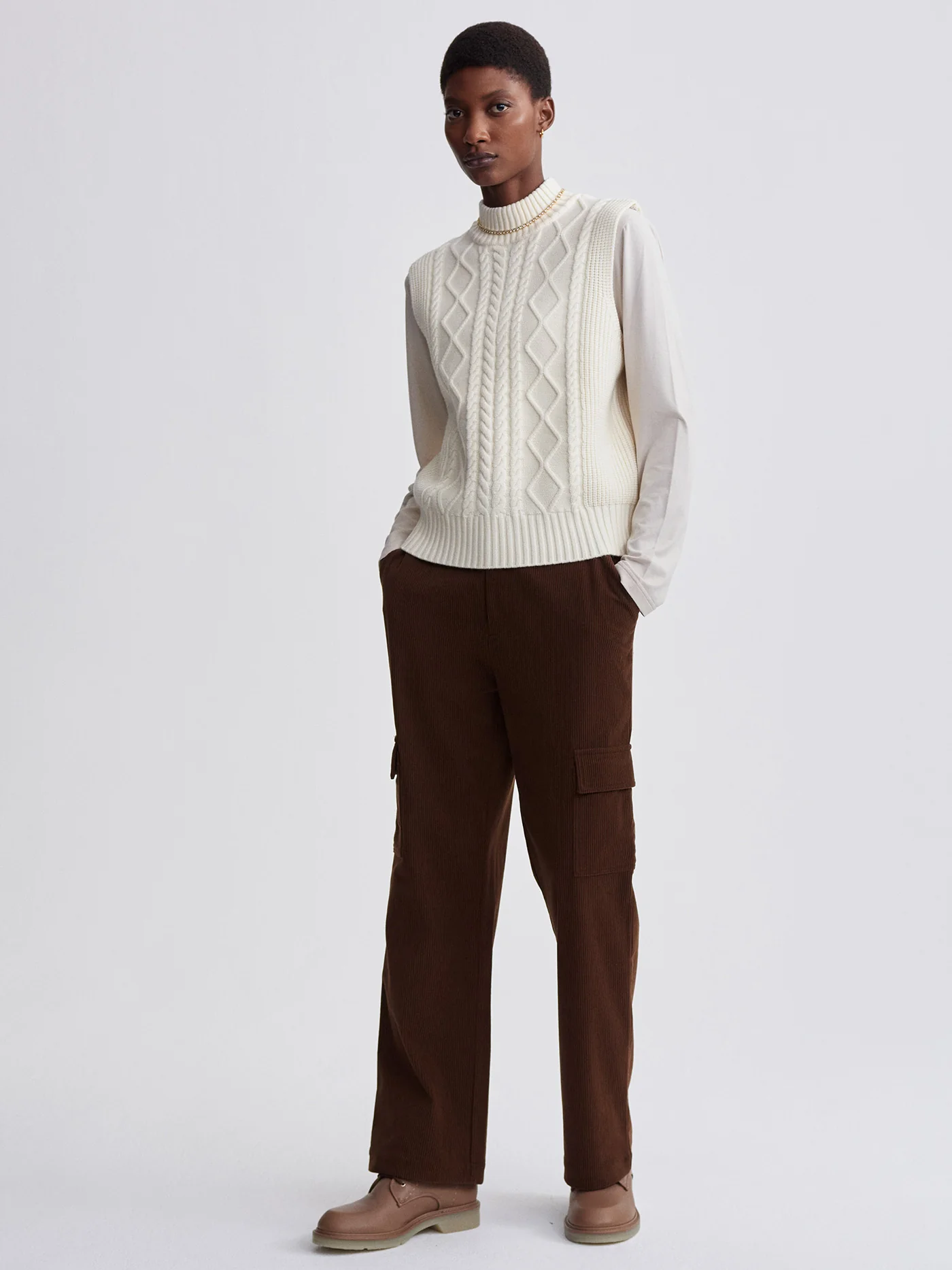 Joilette Roll Neck Vest - Image 12