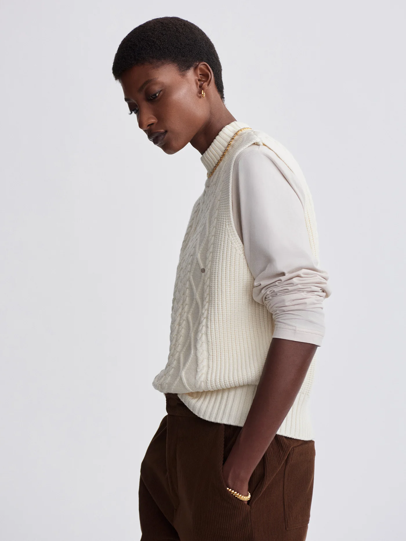 Joilette Roll Neck Vest - Image 14