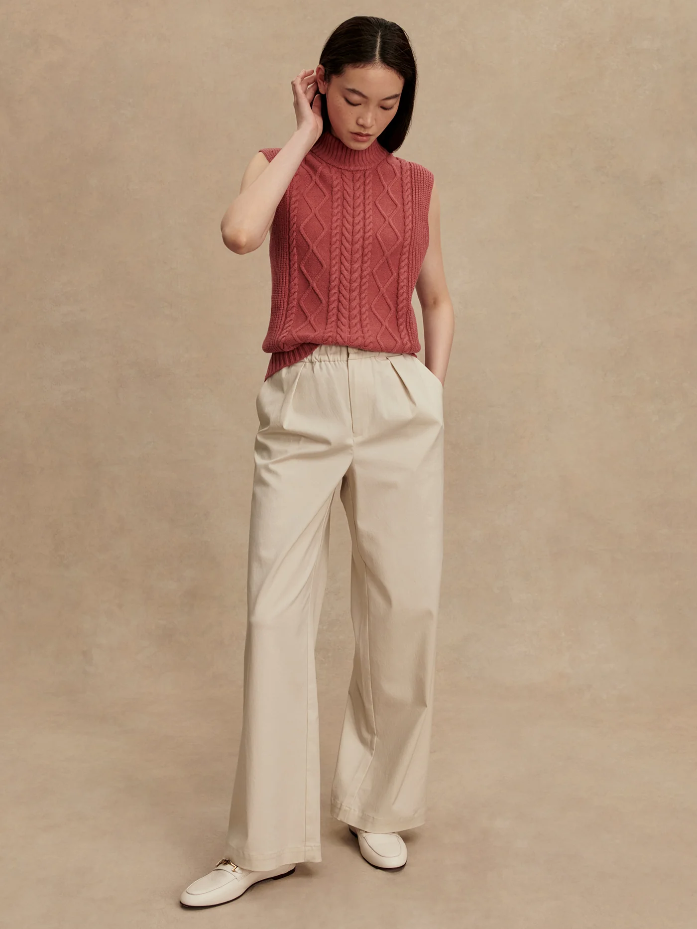 Joilette Roll Neck Vest - Image 18