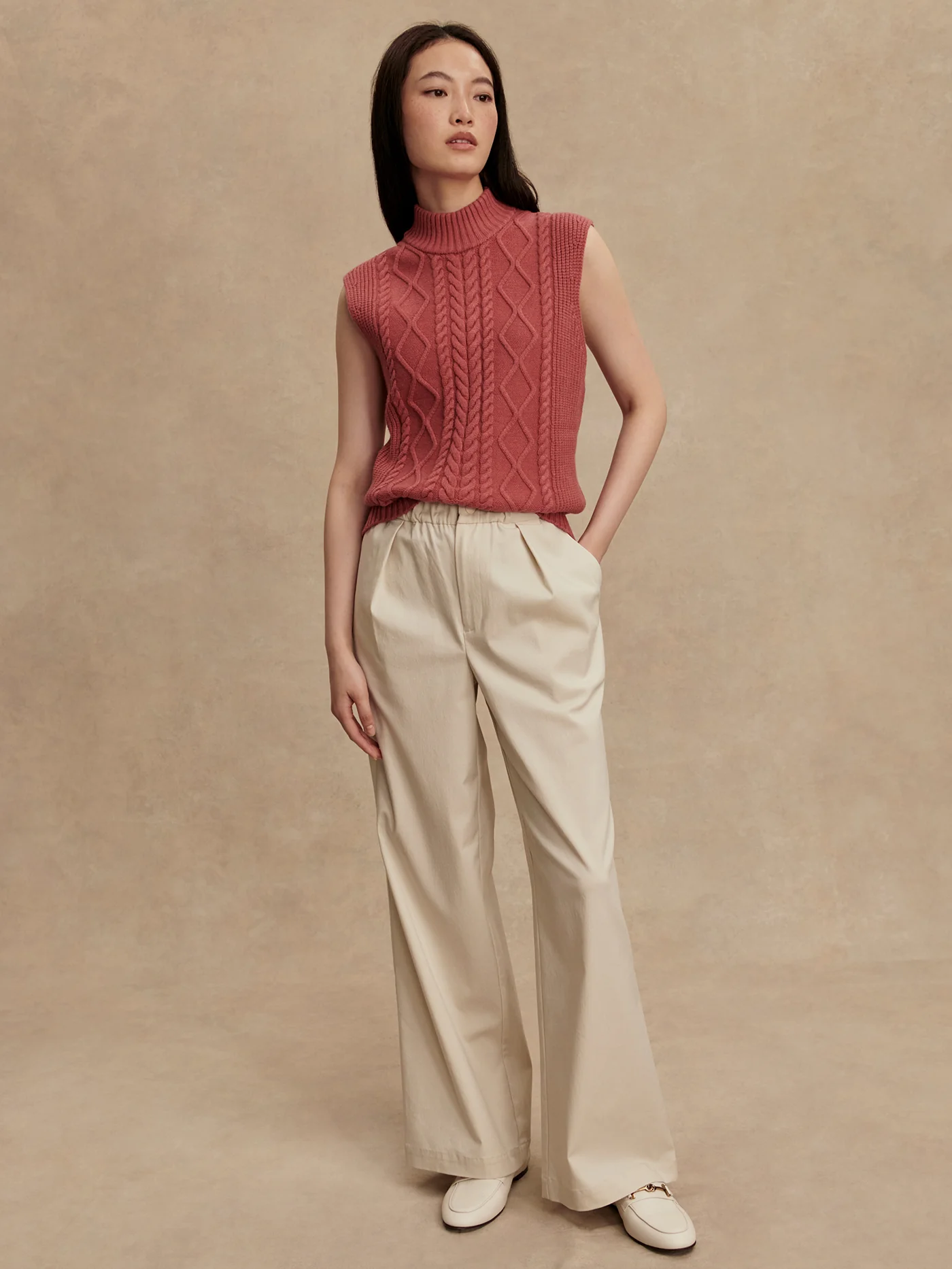 Joilette Roll Neck Vest - Image 20