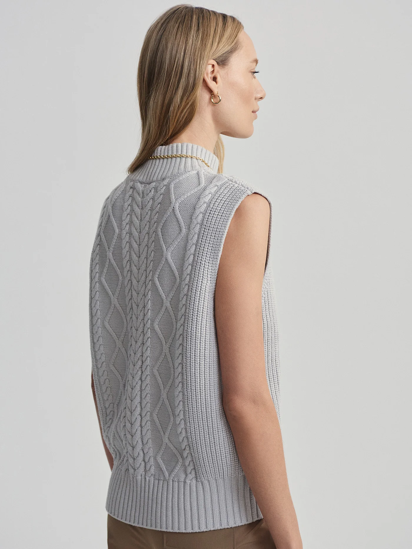 Joilette Roll Neck Vest - Image 9