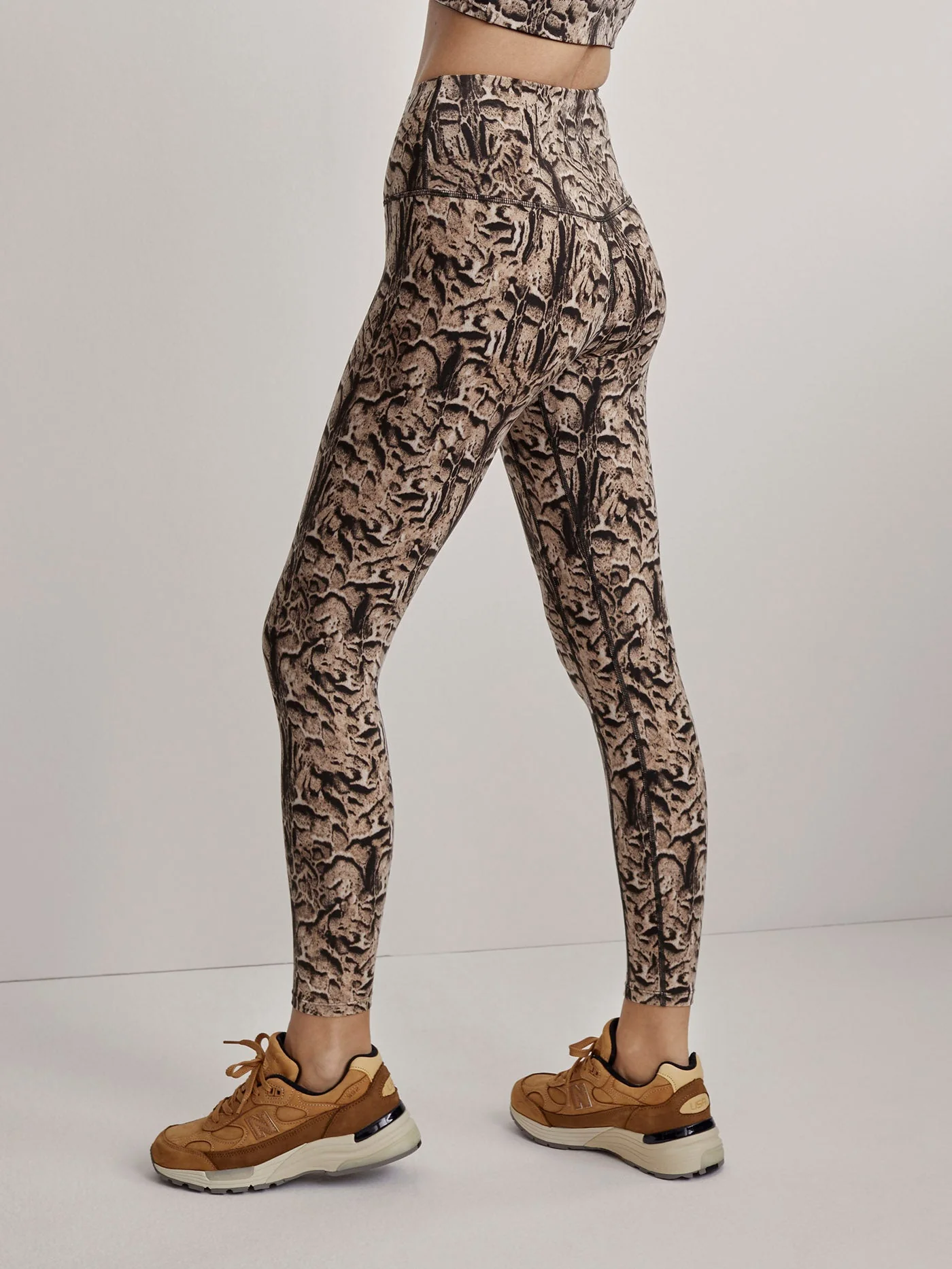 Move High Rise Legging 25 - Image 23