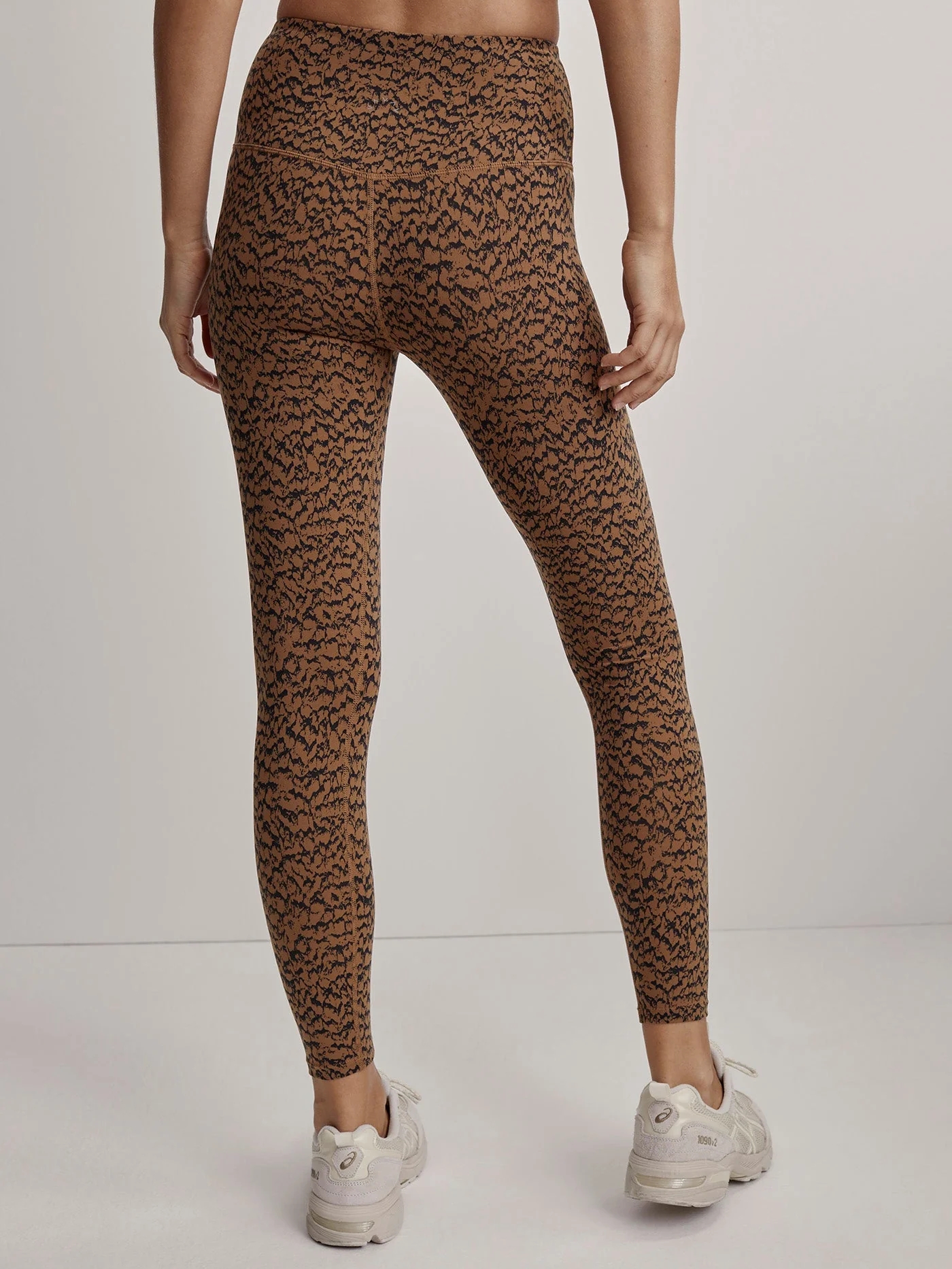 Move High Rise Legging 25 - Image 37