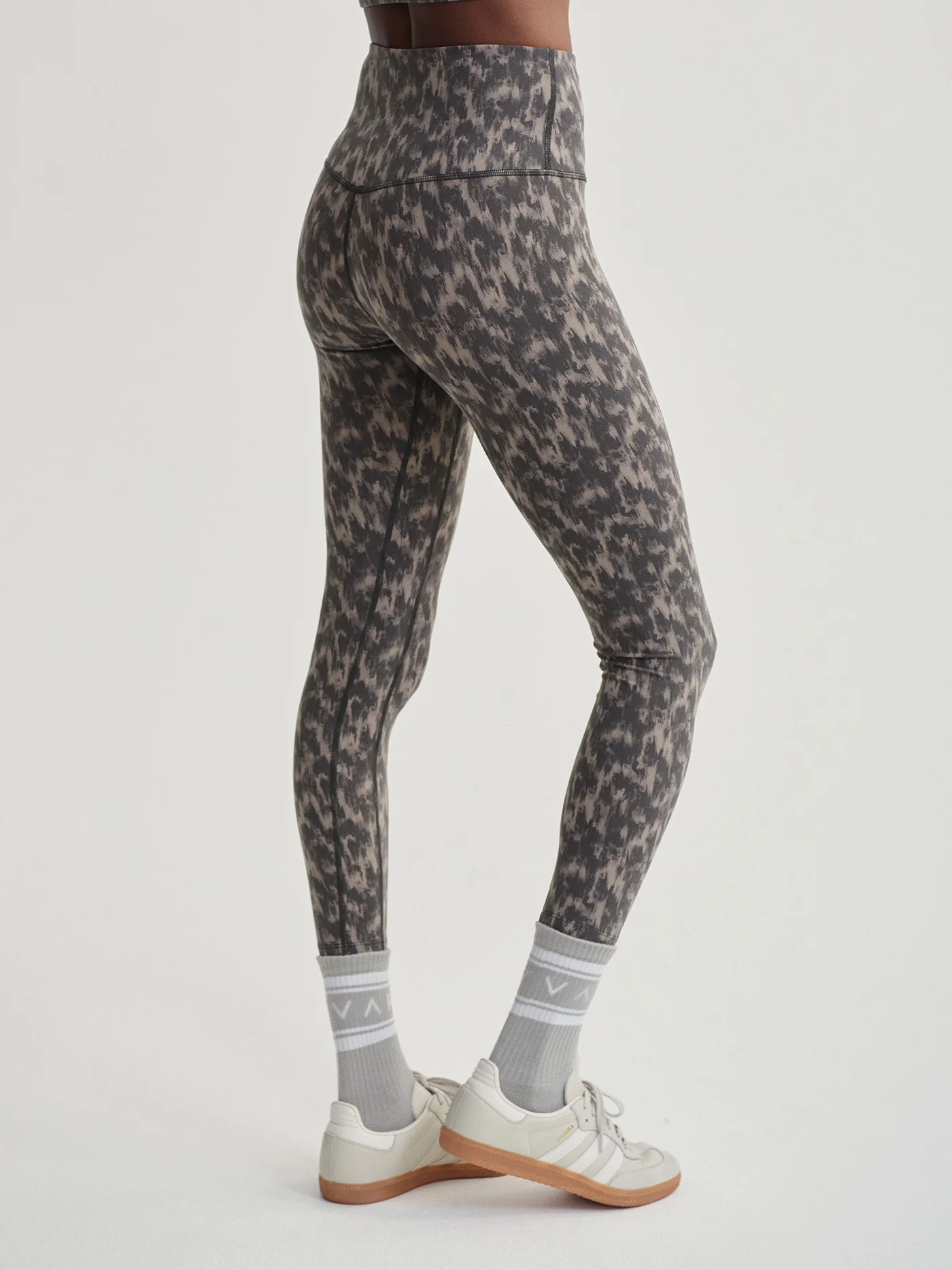 Move High Rise Legging 25 - Image 54