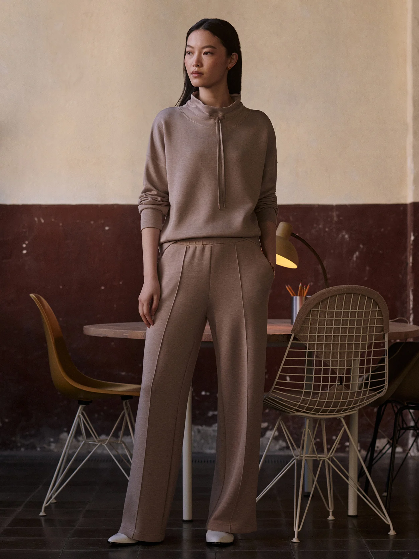 Oakdale Sweat - Image 8