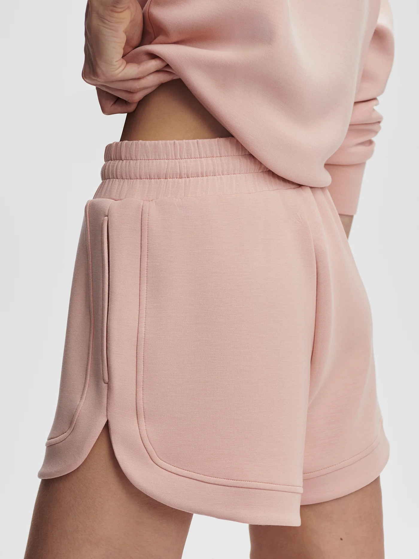 Ollie High Rise Short 3.5 - Image 55