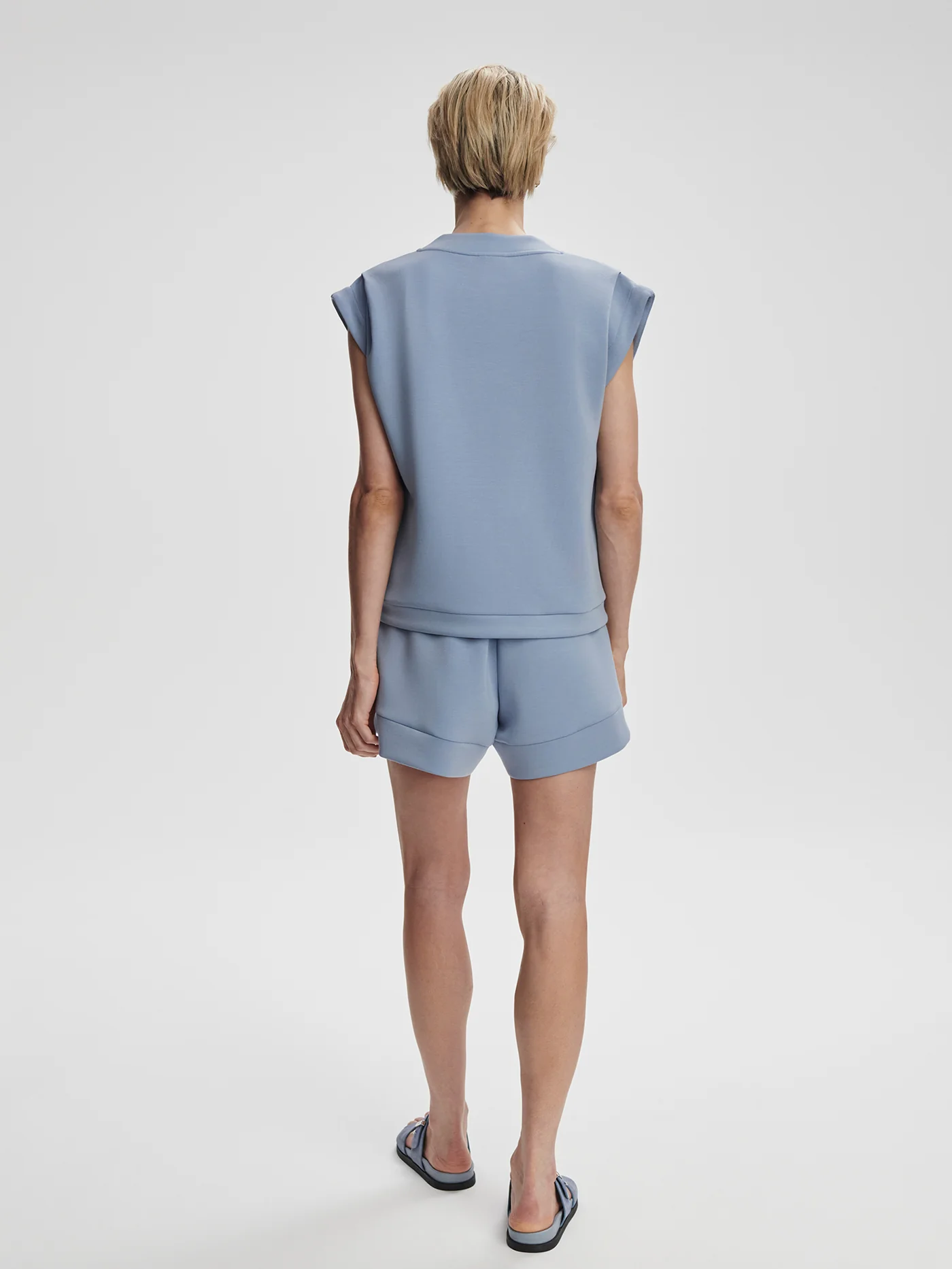 Otis Sleeveless Sweat - Image 17
