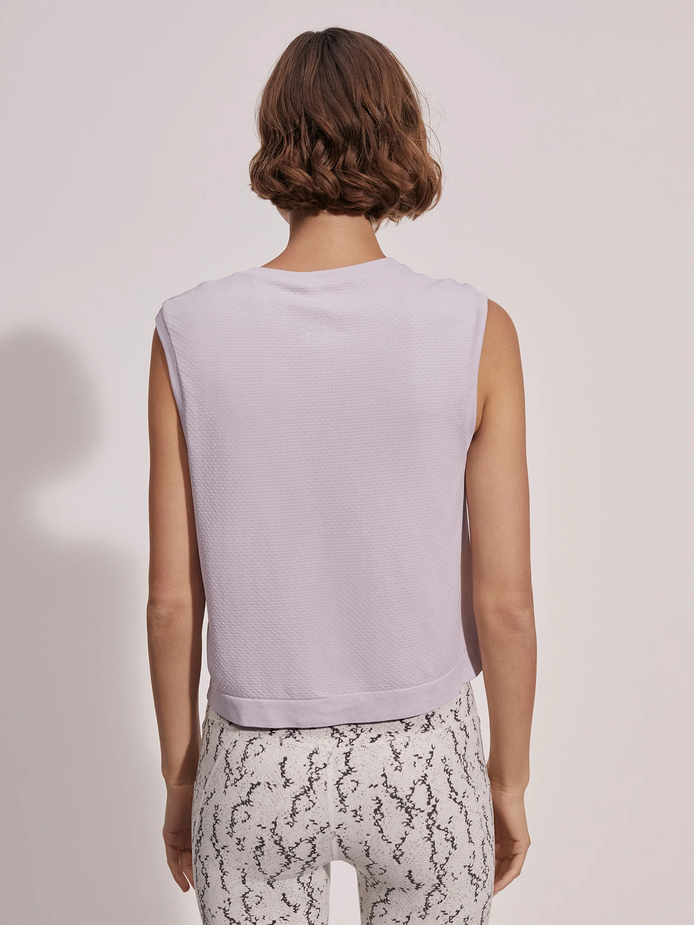Page Seamless Crop Tank - Image 21