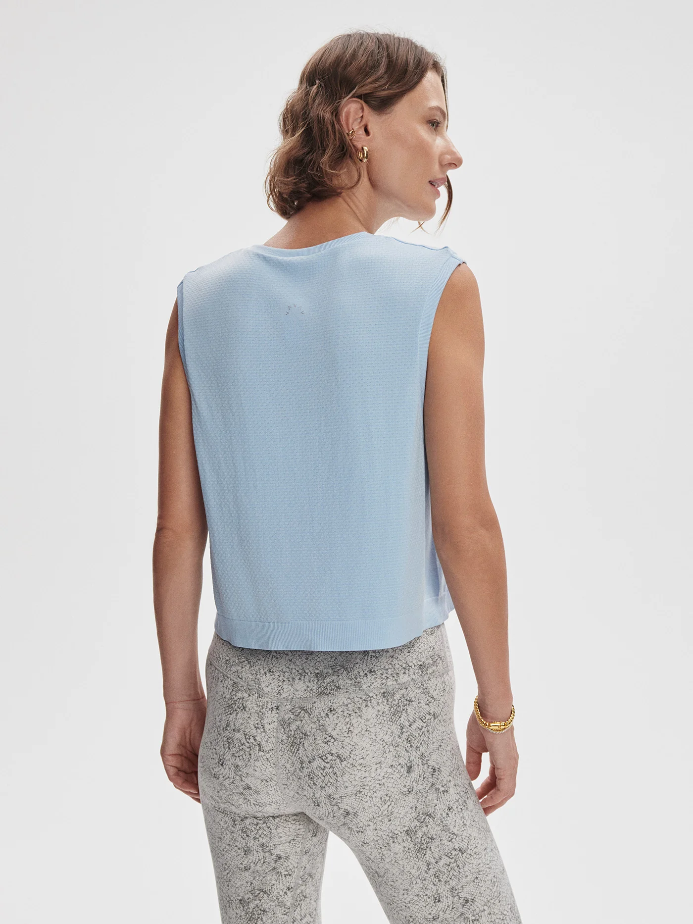 Page Seamless Crop Tank - Image 30