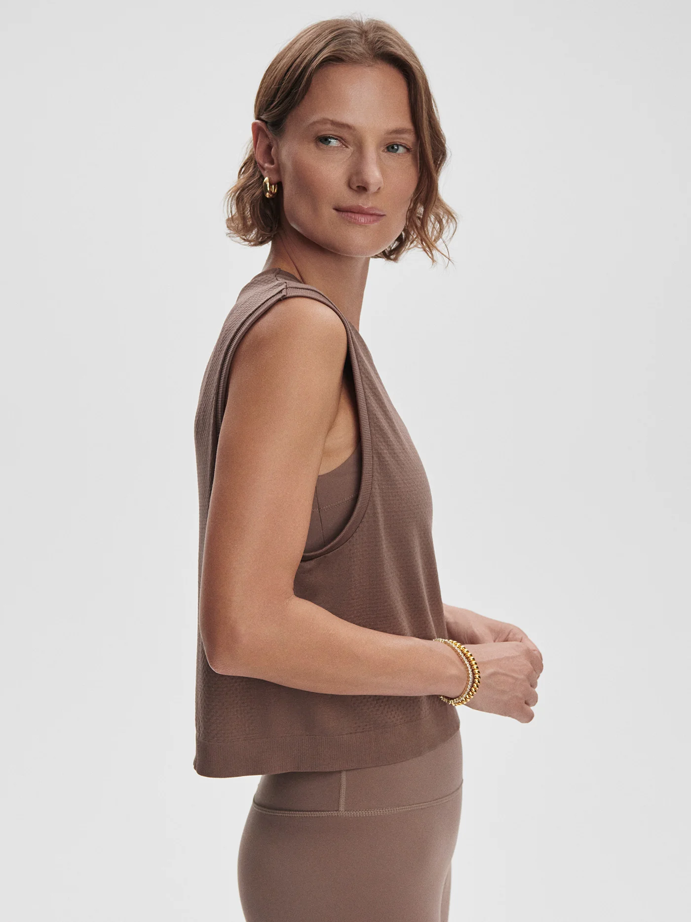 Page Seamless Crop Tank - Image 35