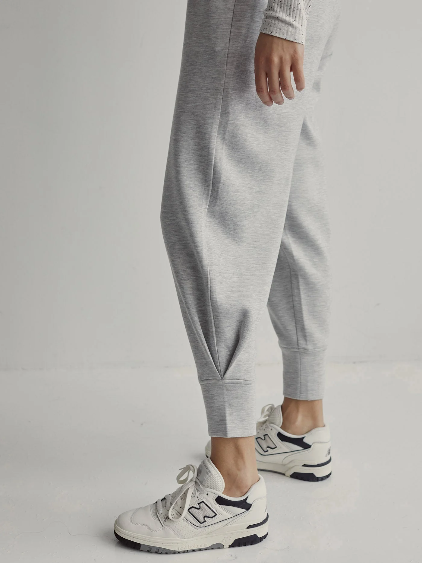 The Relaxed Pant 25 - Image 13