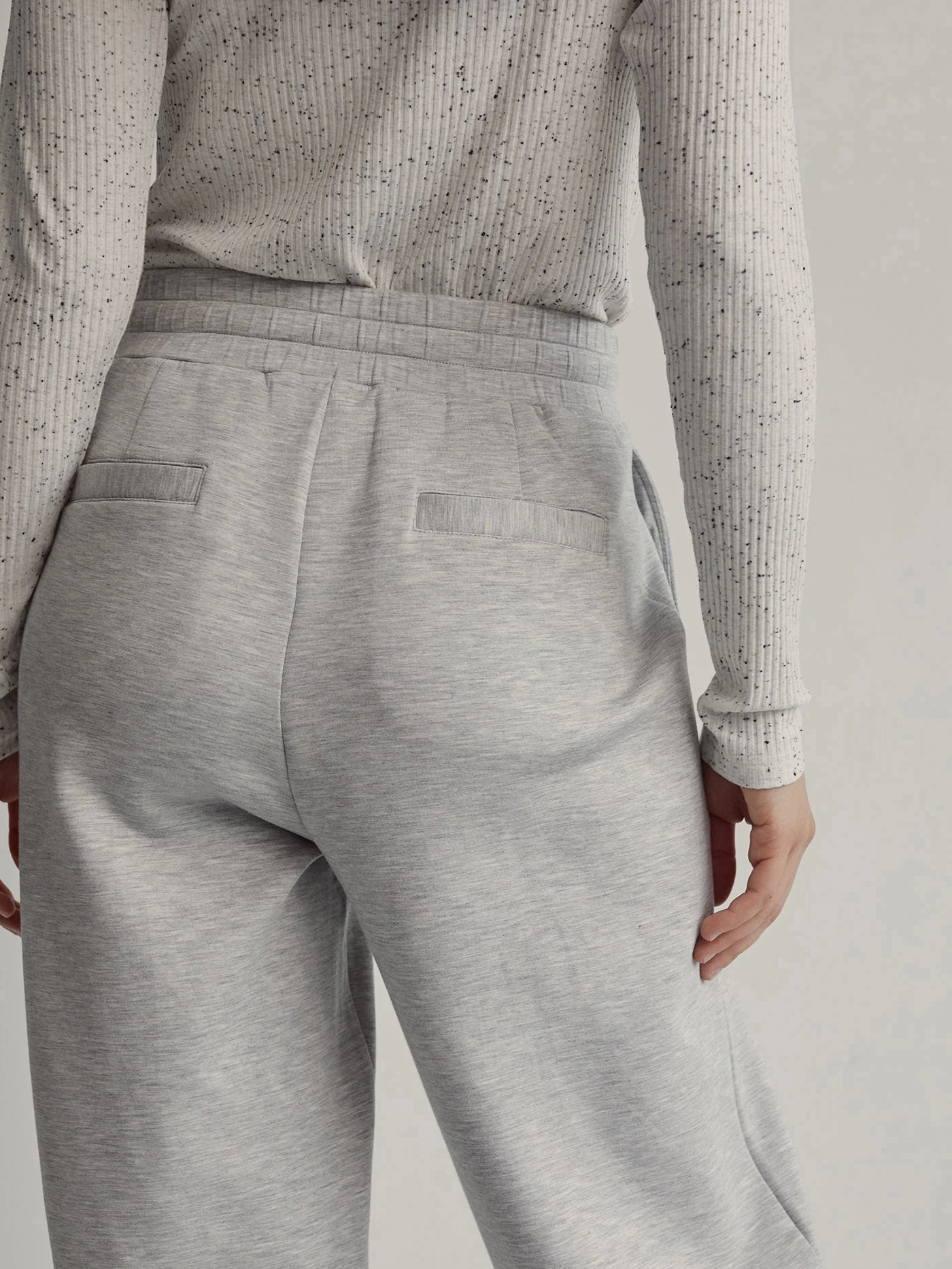 The Relaxed Pant 25 - Image 15