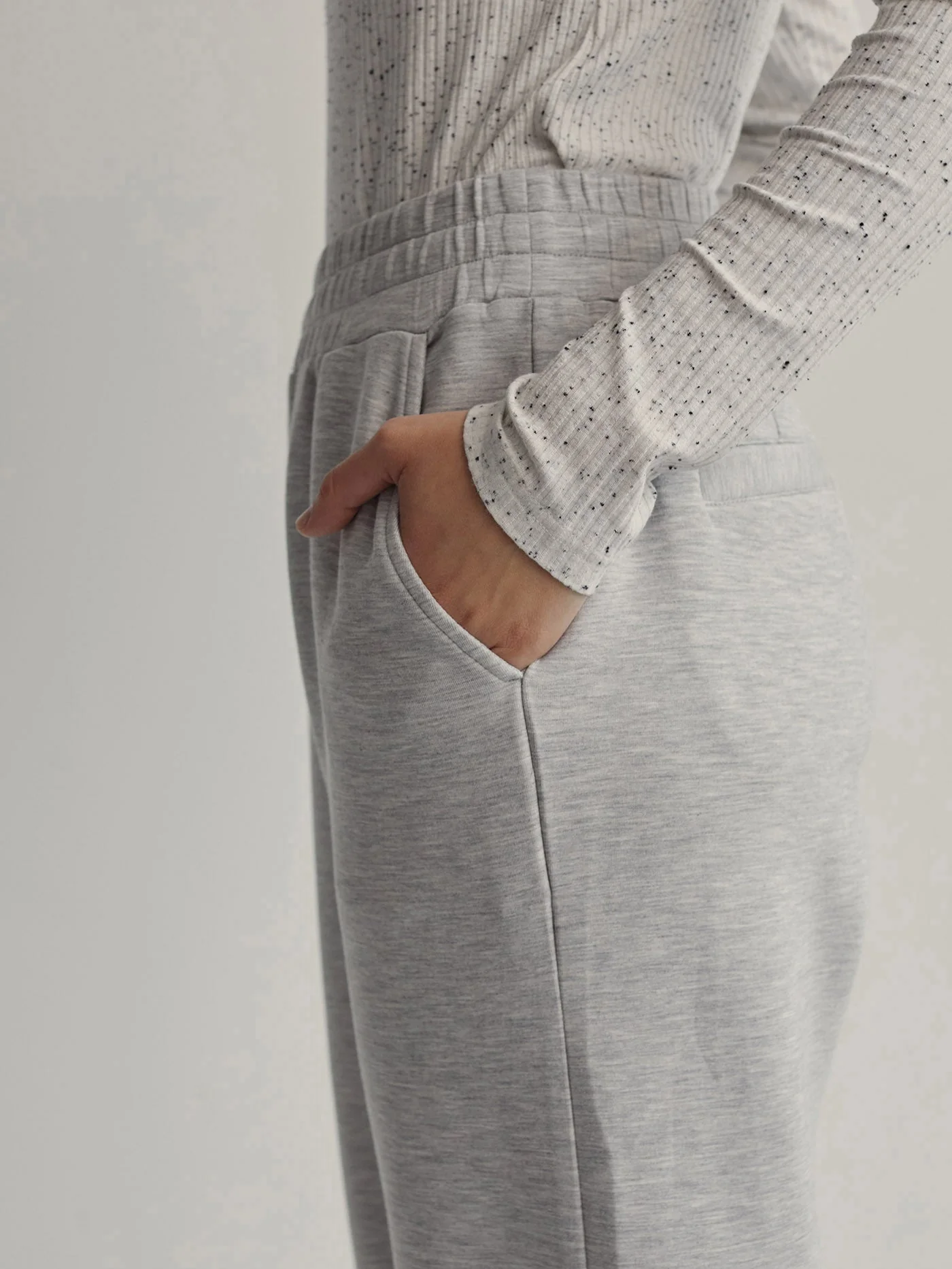 The Relaxed Pant 25 - Image 16