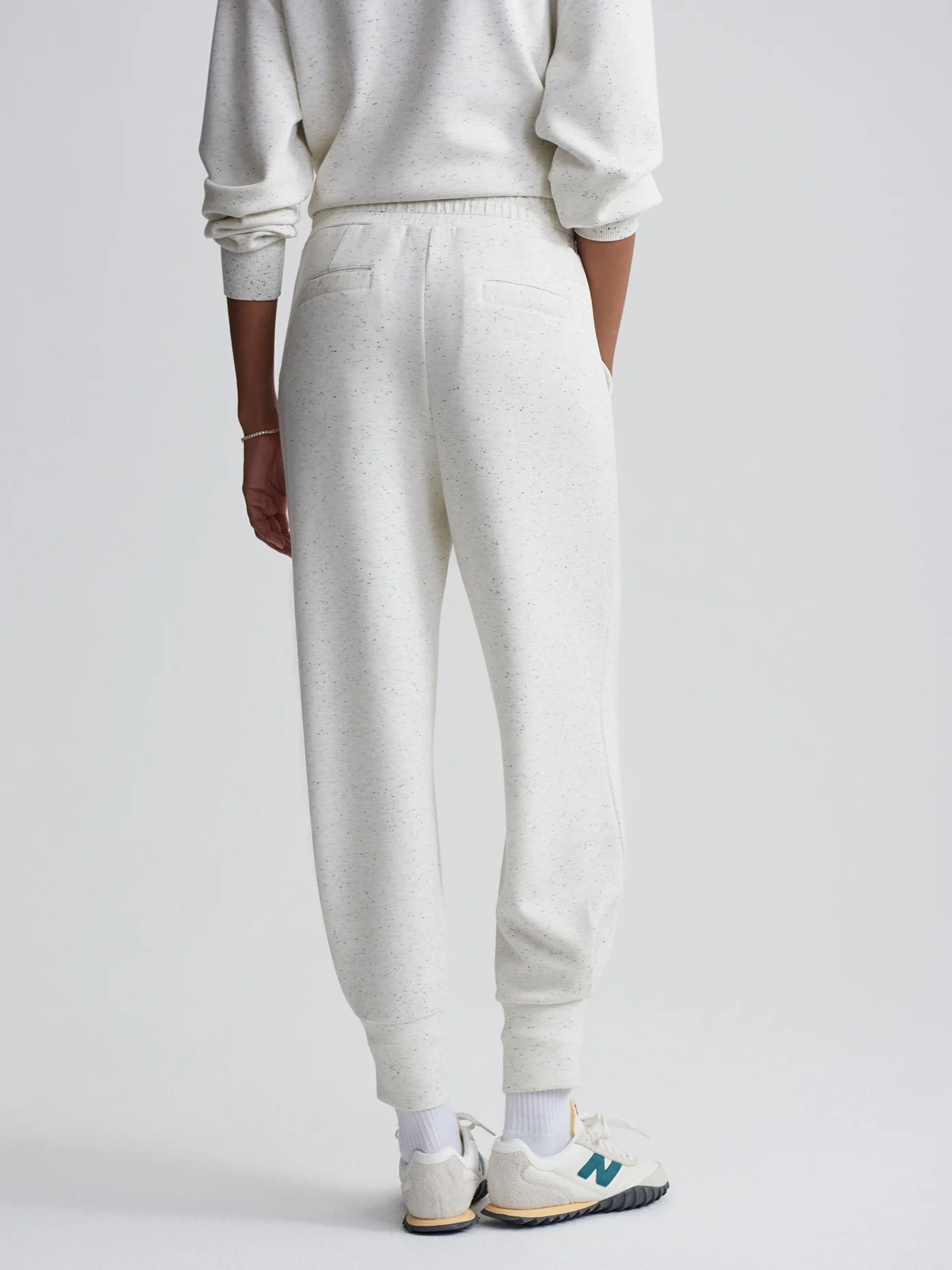 The Relaxed Pant 25 - Image 31