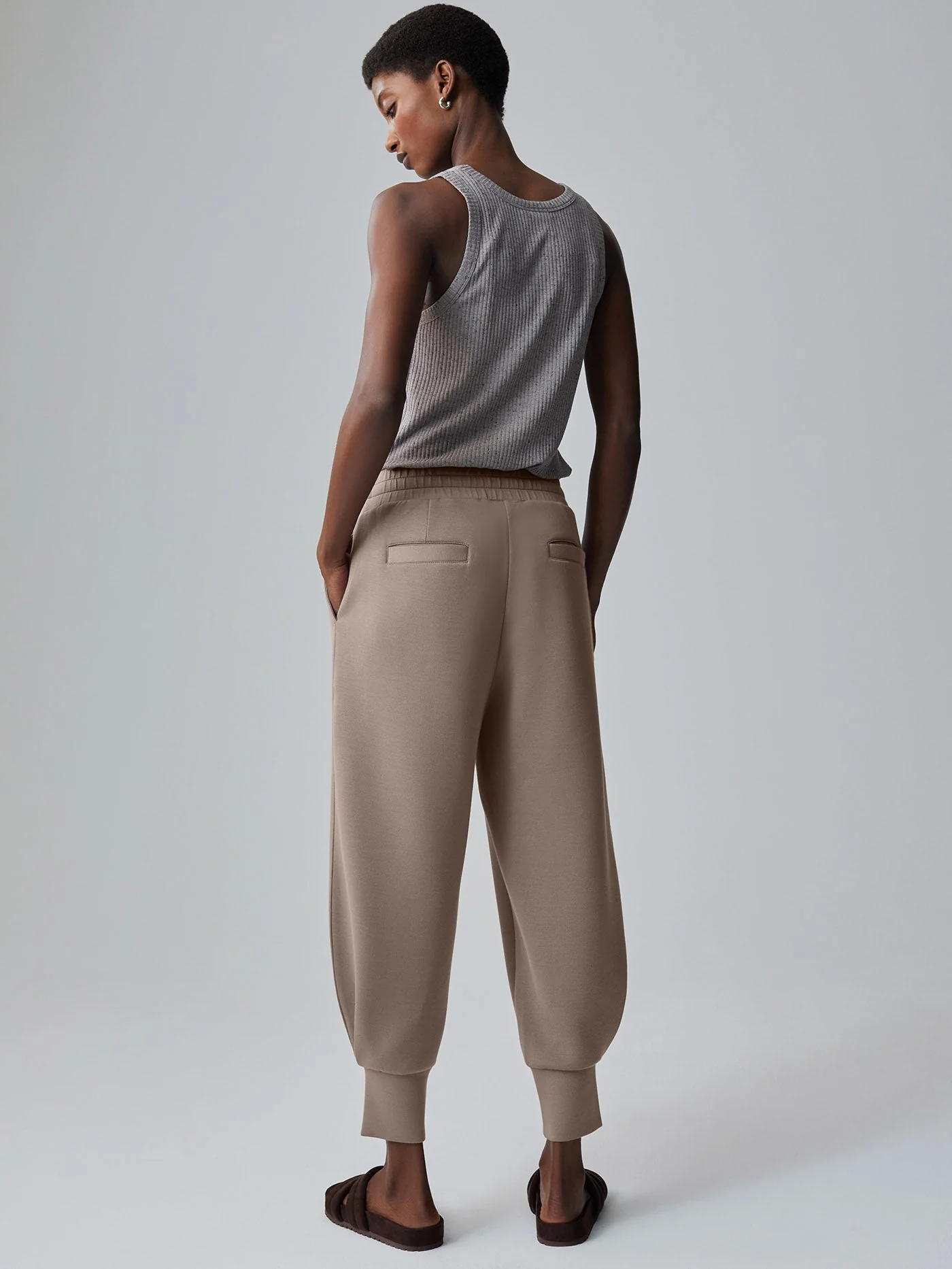 The Relaxed Pant 25 - Image 5
